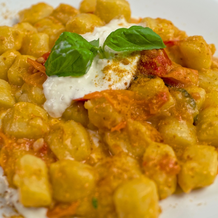 Gnocchi  alla Mediterranea