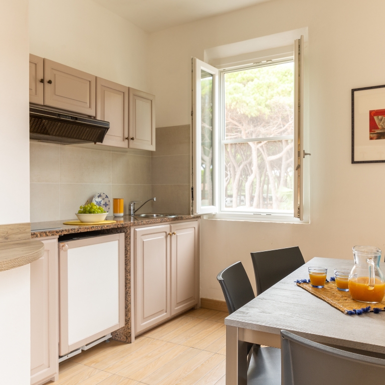 Soggiorno e angolo cottura