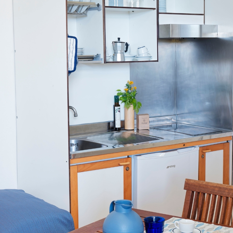 Equipped kitchenette